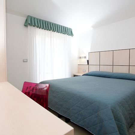 Hotel Miorelli Torbole Sul Garda Buitenkant foto