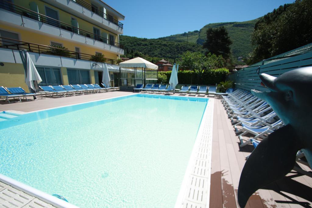 Hotel Miorelli Torbole Sul Garda Buitenkant foto