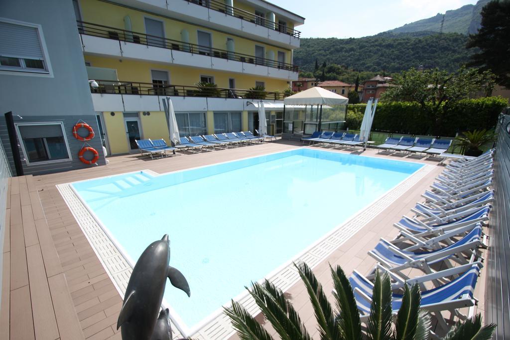 Hotel Miorelli Torbole Sul Garda Buitenkant foto