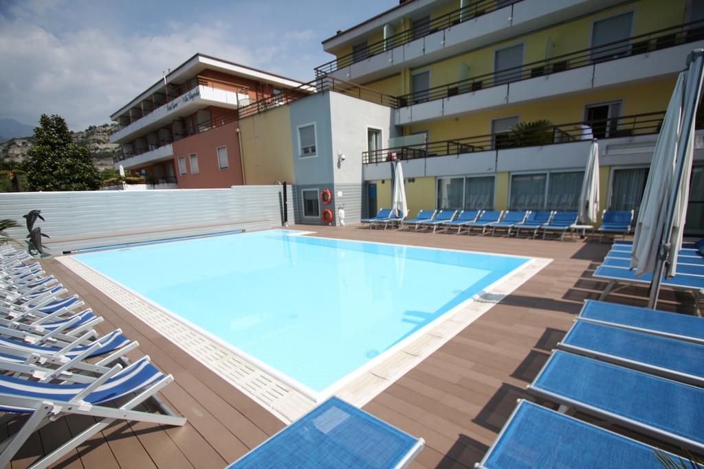 Hotel Miorelli Torbole Sul Garda Buitenkant foto