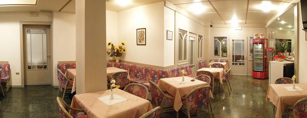 Hotel Miorelli Torbole Sul Garda Buitenkant foto