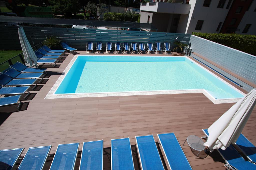 Hotel Miorelli Torbole Sul Garda Buitenkant foto